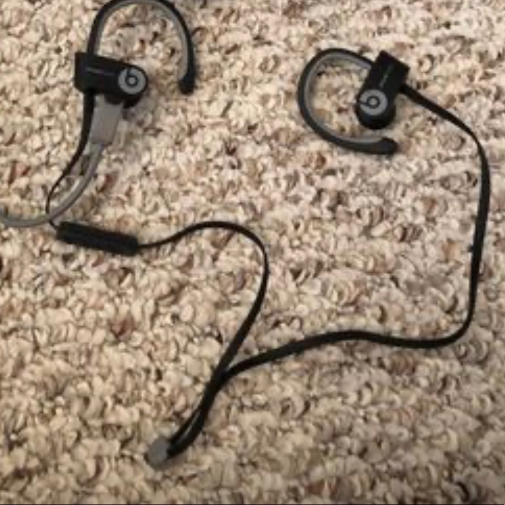 Dr. Dre Wireless Beat headphones